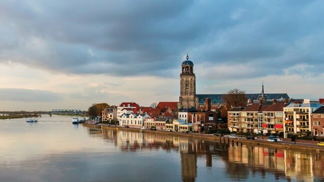 לידתה של מהפכה