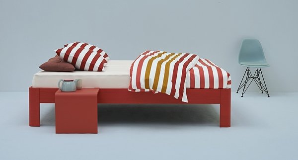 מיטת מתכווננת AUPING Auronde הולנדיה בחדר