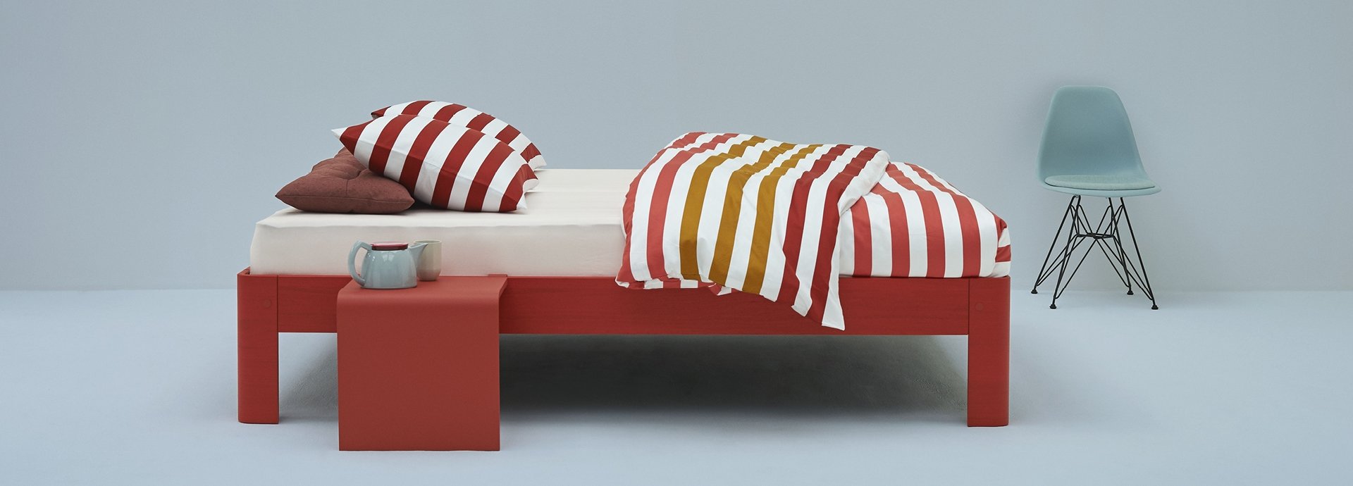 מיטת מתכווננת Auronde הולנדיה בחדר