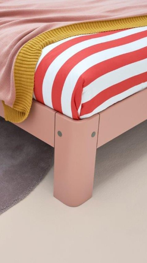 צד של מיטת מתכווננת AUPING Auronde